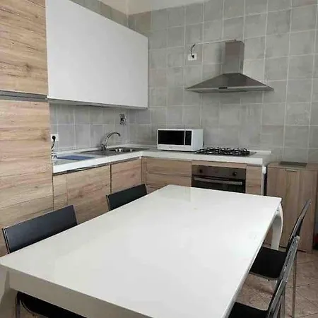 Mutina 6 Modène