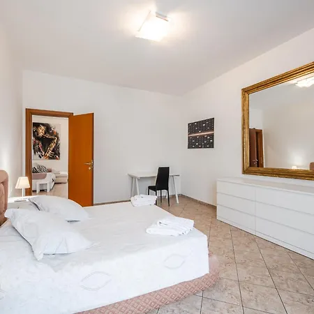 Mutina 6 Apartmán *
