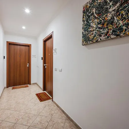 Mutina 6 Apartmán *